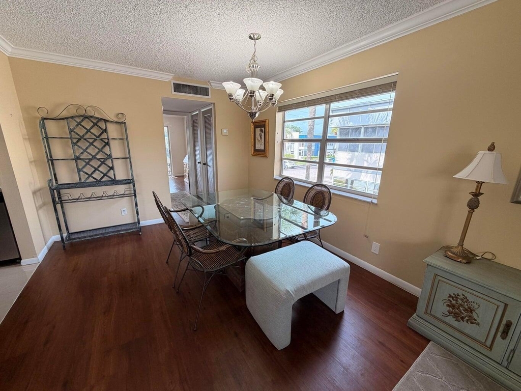 569 Normandy L - Photo 3