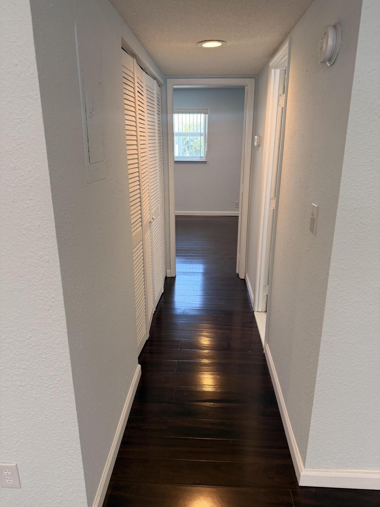 2840 Ne 14th Street - Photo 9