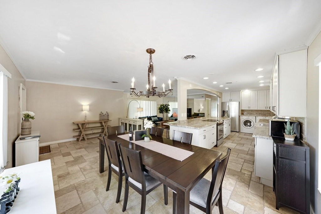 332 Nw 26th Court - Photo 4
