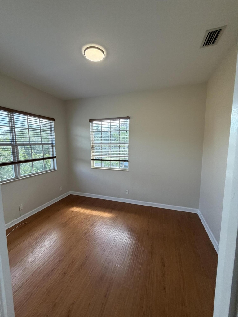 8079 Nw 127th Lane - Photo 10