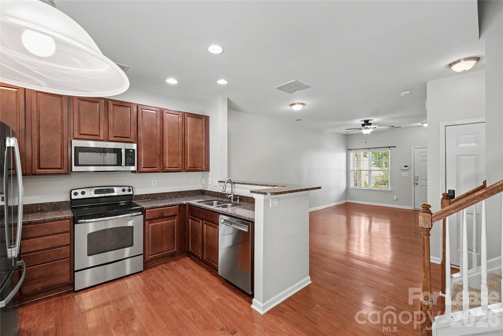 13983 Singleleaf Lane - Photo 9