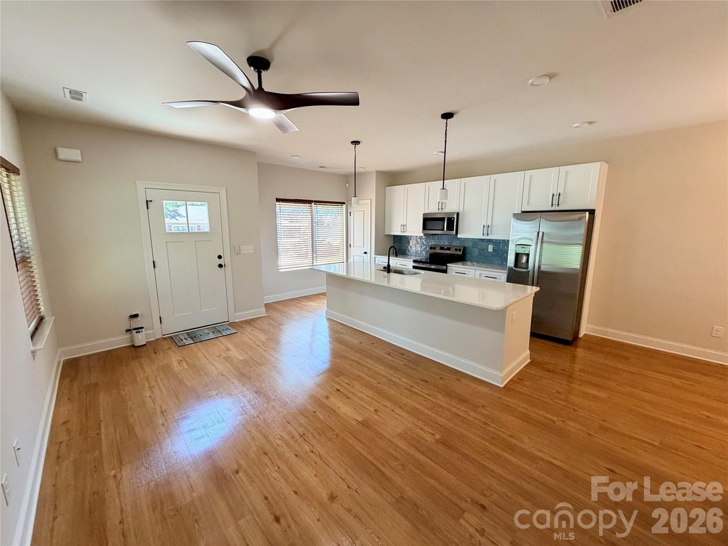 525 N Linwood Avenue - Photo 4