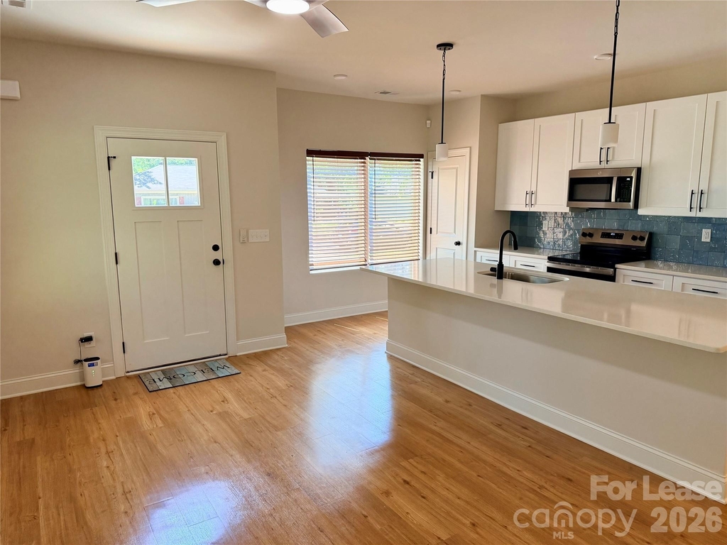 525 N Linwood Avenue - Photo 5