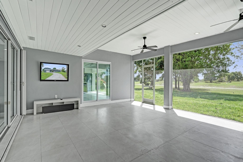 6700 E Tropical Way - Photo 22