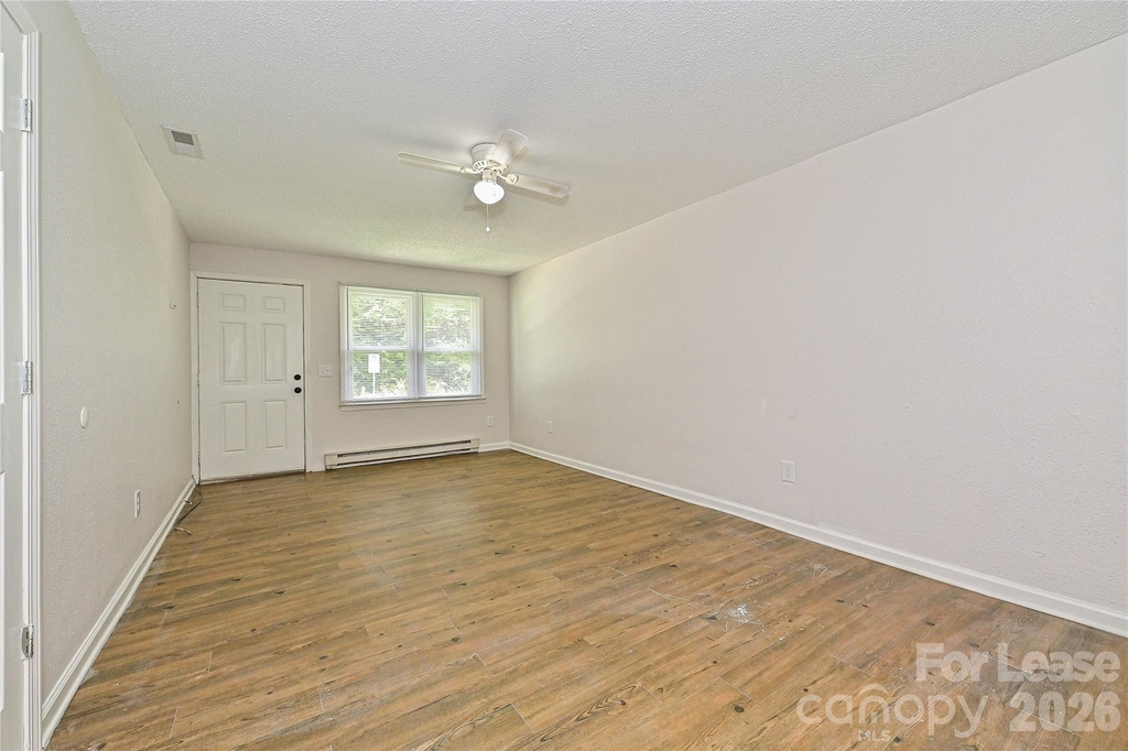 1119 Grady Street - Photo 3