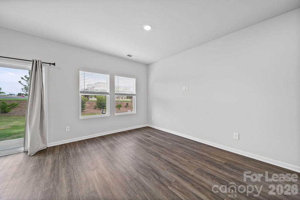 4080 County Down Avenue - Photo 4