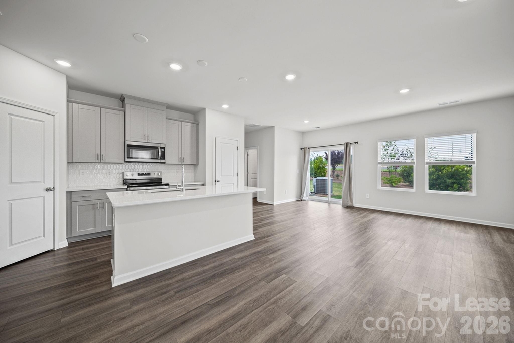 4080 County Down Avenue - Photo 3