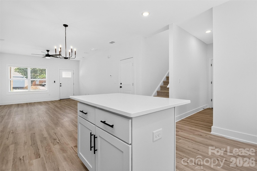 308 E Tallyrand Avenue - Photo 9