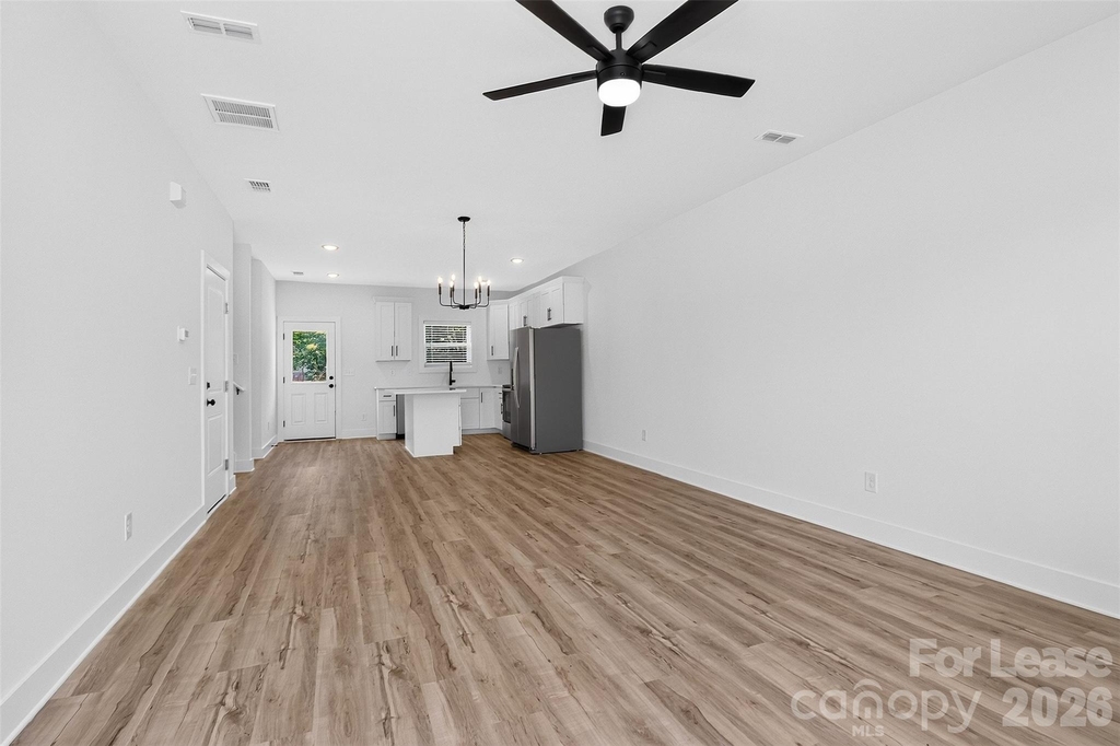 308 E Tallyrand Avenue - Photo 3
