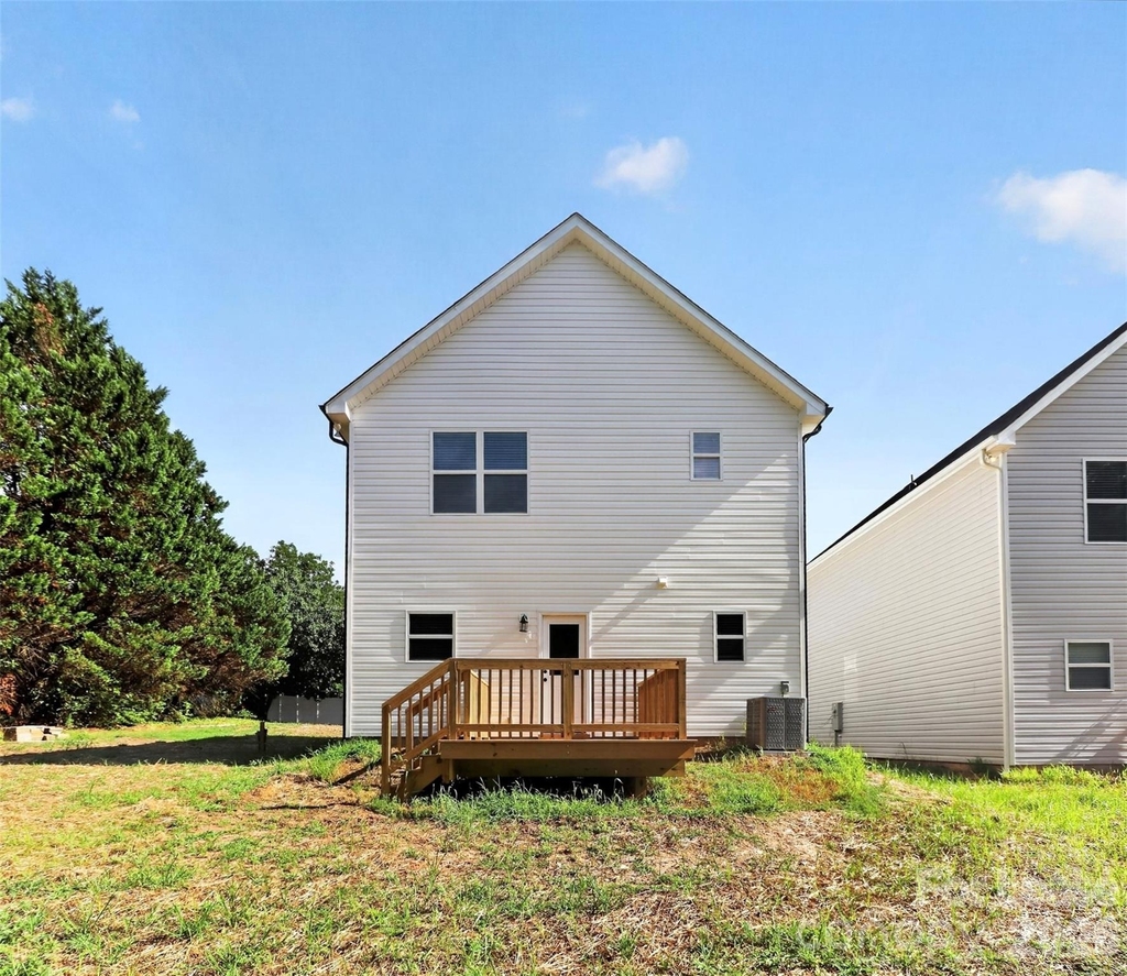 308 E Tallyrand Avenue - Photo 28
