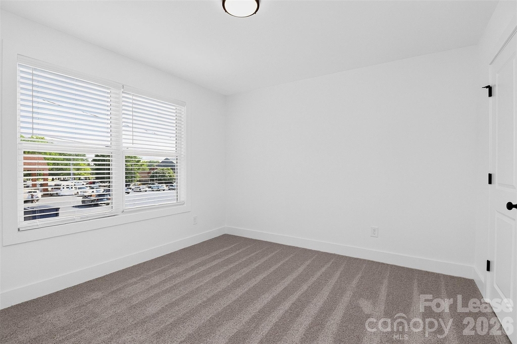 308 E Tallyrand Avenue - Photo 16