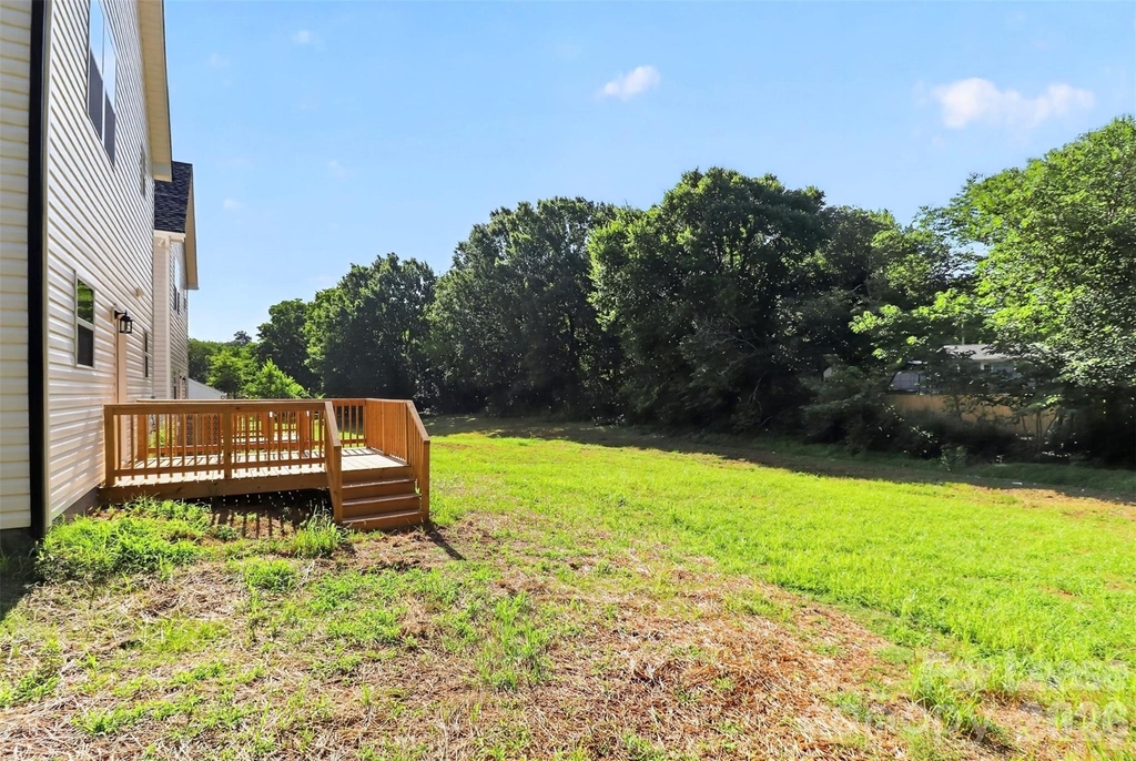 308 E Tallyrand Avenue - Photo 27