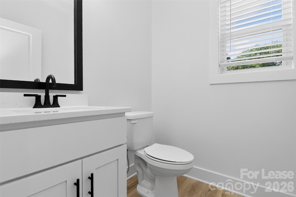 308 E Tallyrand Avenue - Photo 12