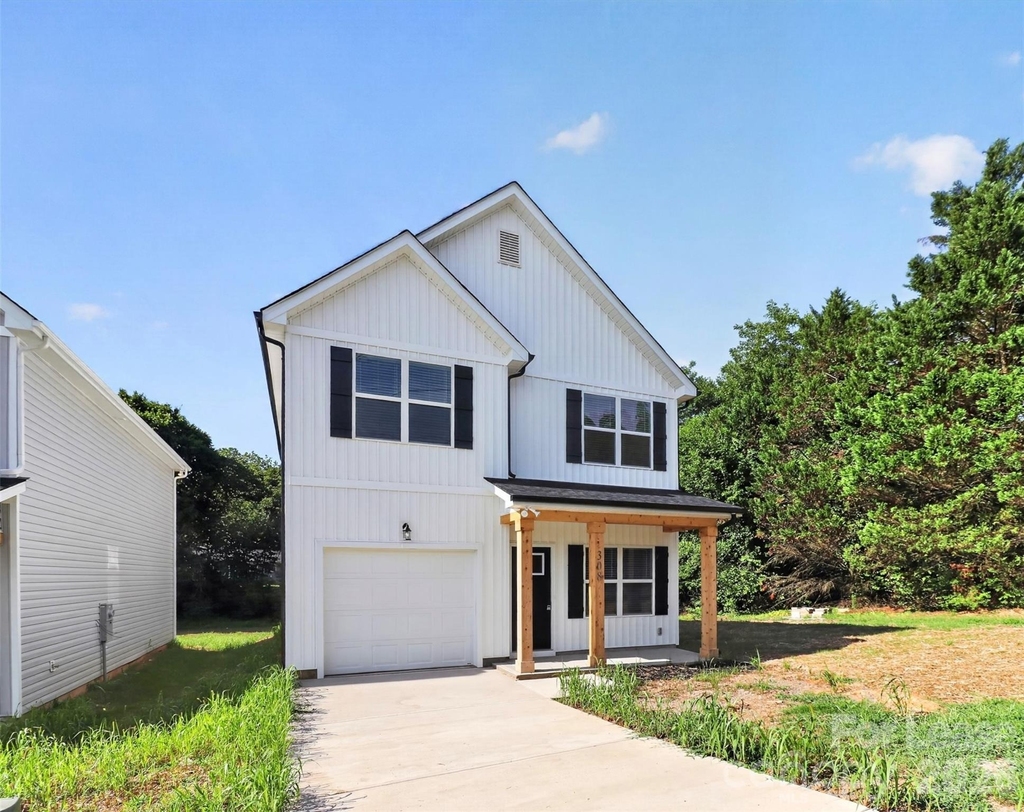 308 E Tallyrand Avenue - Photo 1
