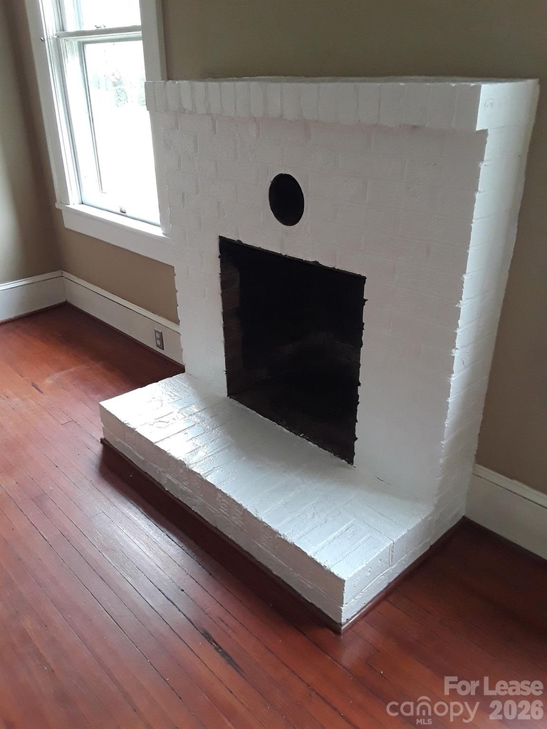 1201 E 35th Street - Photo 4