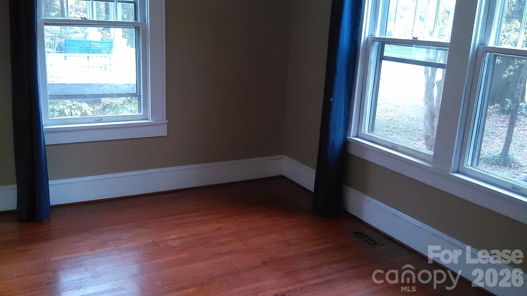 1201 E 35th Street - Photo 3