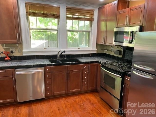 1201 E 35th Street - Photo 17