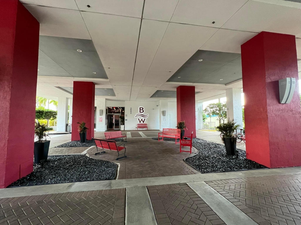 2600 E Hallandale Beach Boulevard - Photo 11