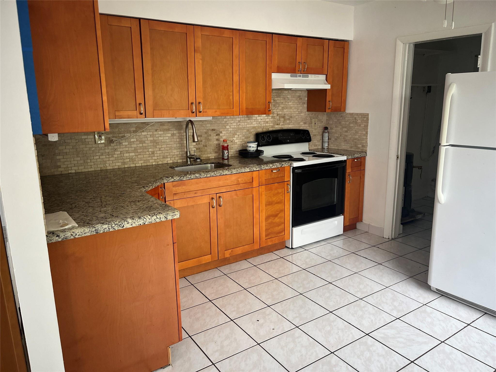 231 Sw 8th Street - Photo 8