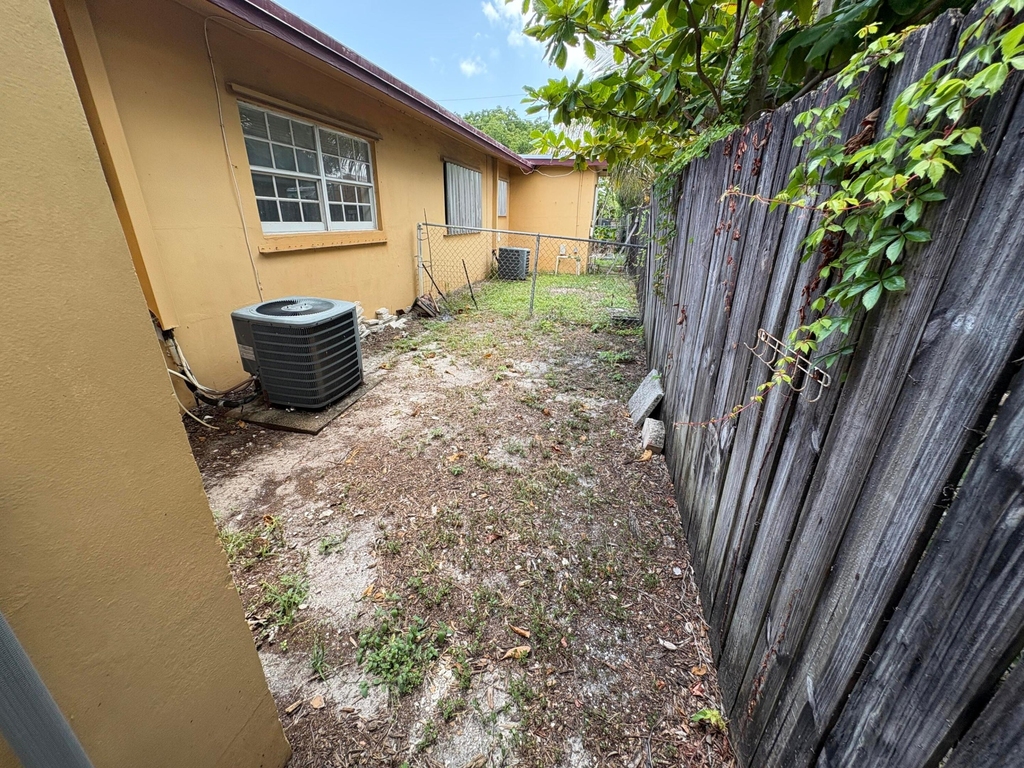 231 Sw 8th Street - Photo 28