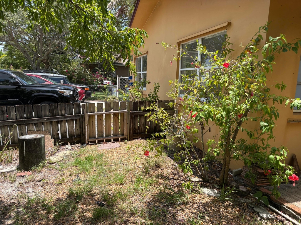 231 Sw 8th Street - Photo 29