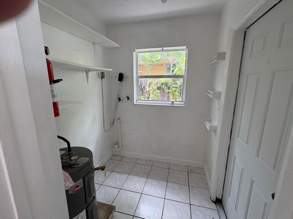 231 Sw 8th Street - Photo 24