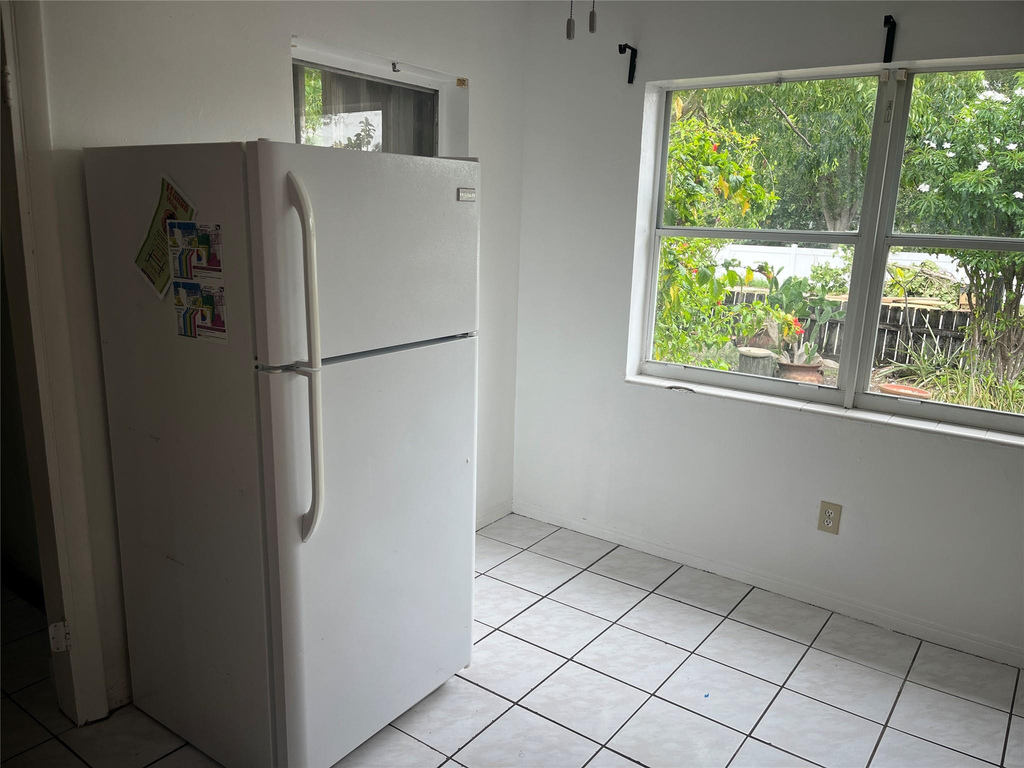 231 Sw 8th Street - Photo 10