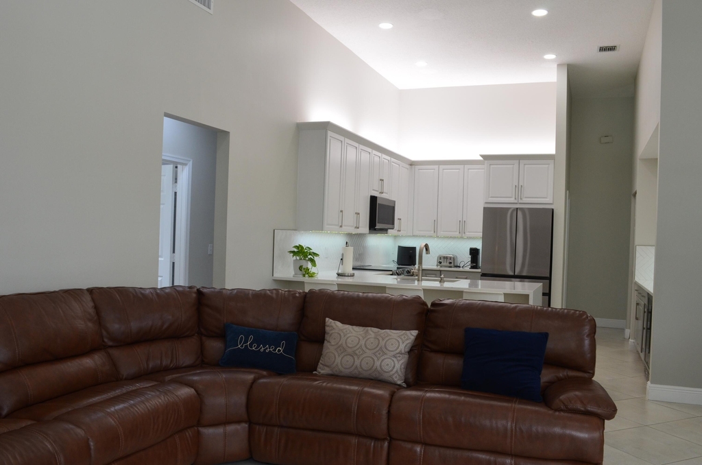 9242 Olmstead Drive - Photo 8
