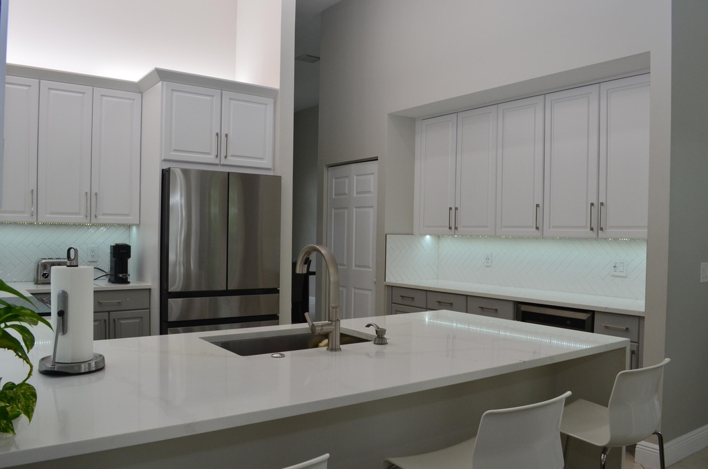 9242 Olmstead Drive - Photo 10