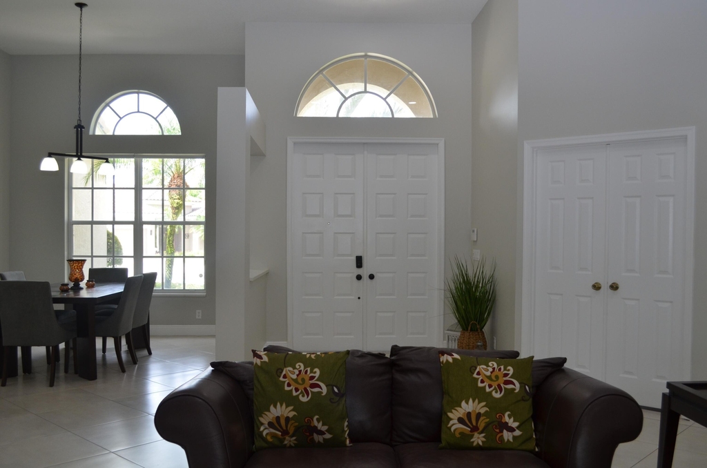 9242 Olmstead Drive - Photo 4