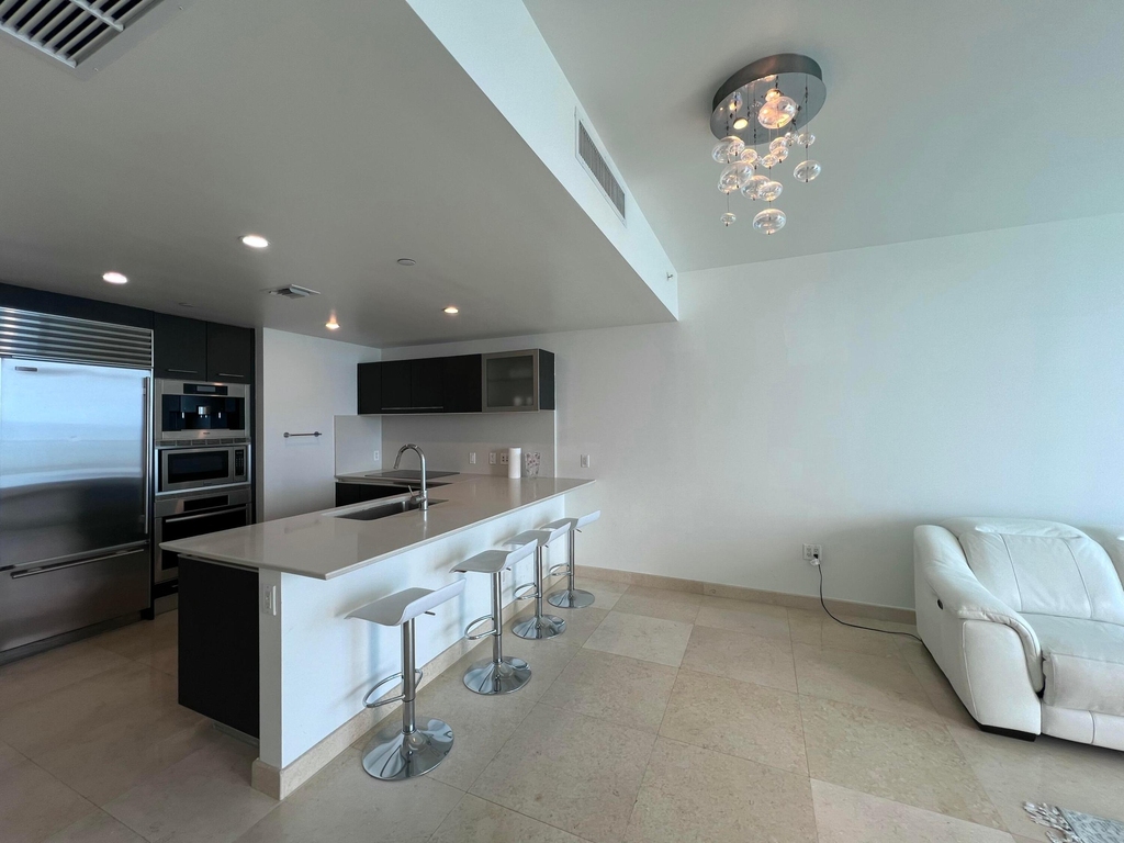17001 Collins Avenue - Photo 13