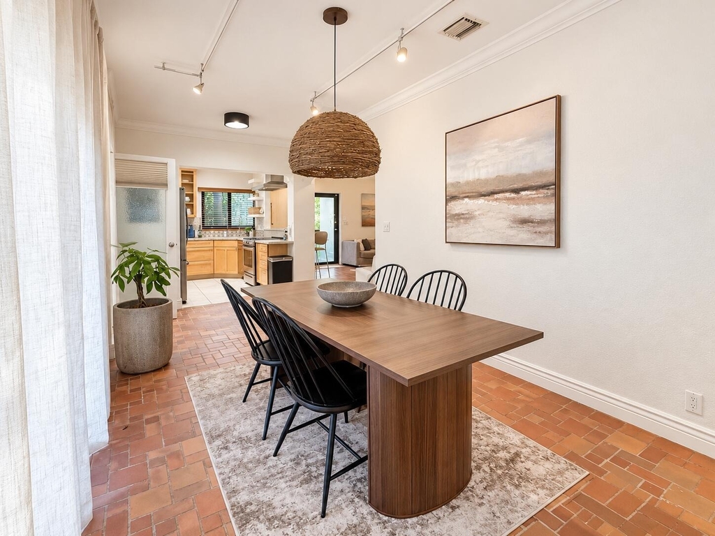 222 Se 16th Avenue - Photo 6