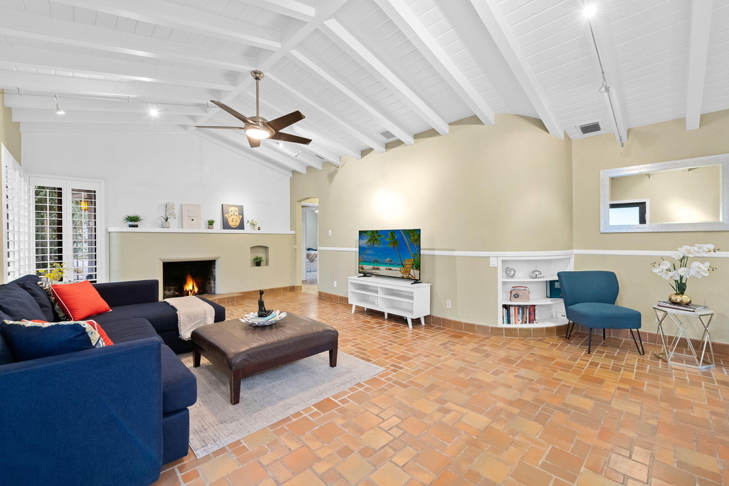 222 Se 16th Avenue - Photo 3