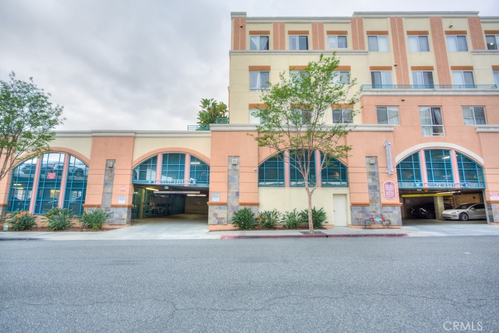 580 W Main - Photo 38
