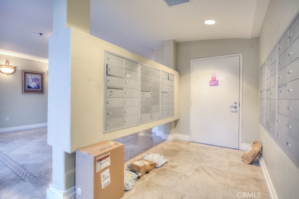 580 W Main - Photo 30