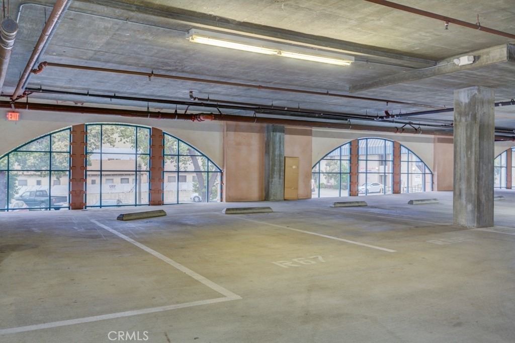 580 W Main - Photo 39