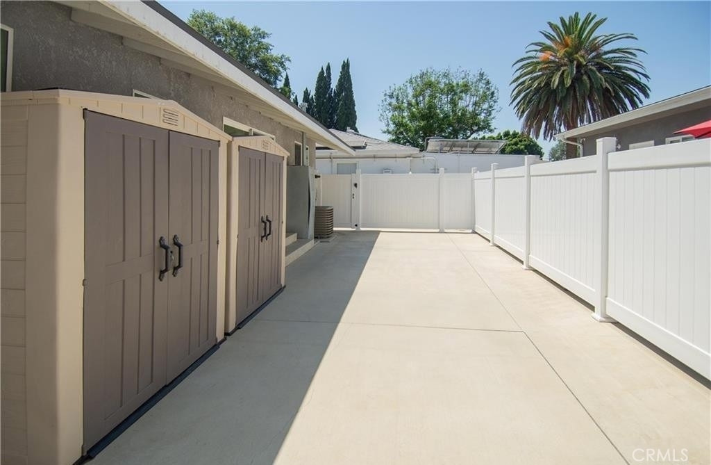 7445 Hesperia Avenue - Photo 14