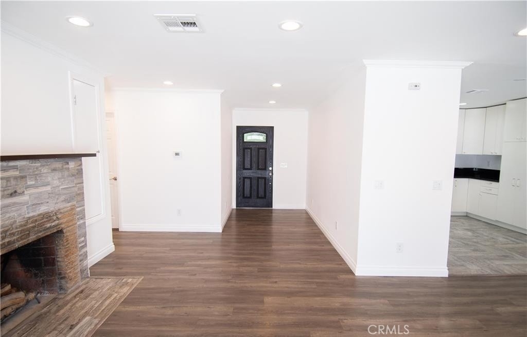 7445 Hesperia Avenue - Photo 3