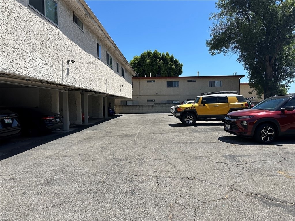 7055 Etiwanda Avenue - Photo 18