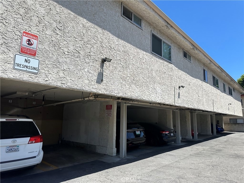 7055 Etiwanda Avenue - Photo 17