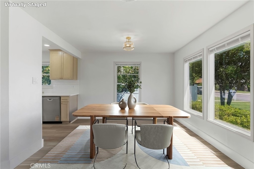 2715 Cedar - Photo 7