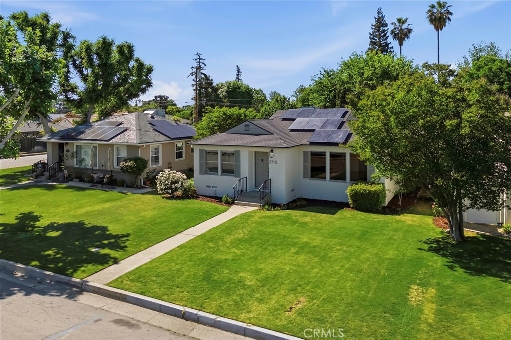 2715 Cedar - Photo 4