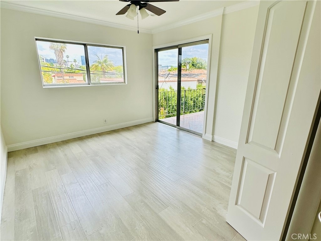 423 S Rexford Drive - Photo 13