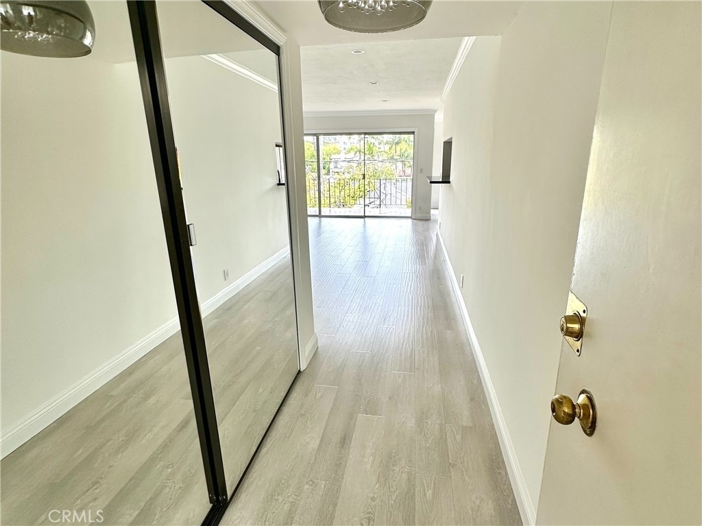 423 S Rexford Drive - Photo 7