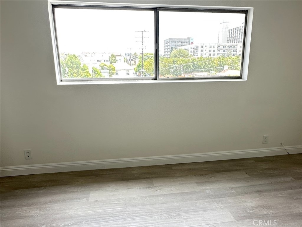 423 S Rexford Drive - Photo 18