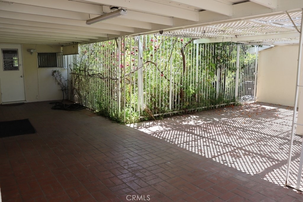 18616 Lassen Street - Photo 31