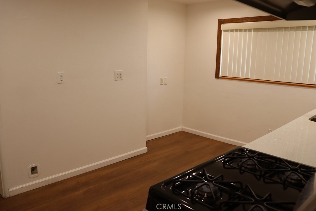 18616 Lassen Street - Photo 7