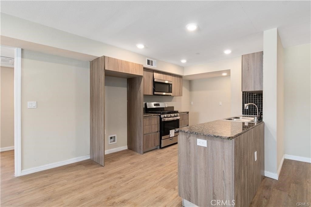 13710 Foothill - Photo 7
