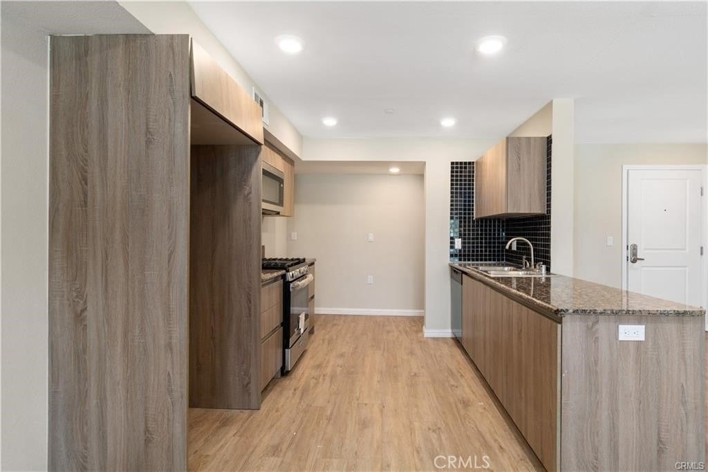 13710 Foothill - Photo 8