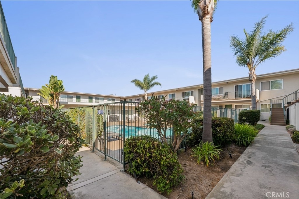 3649 Emerald Street - Photo 17